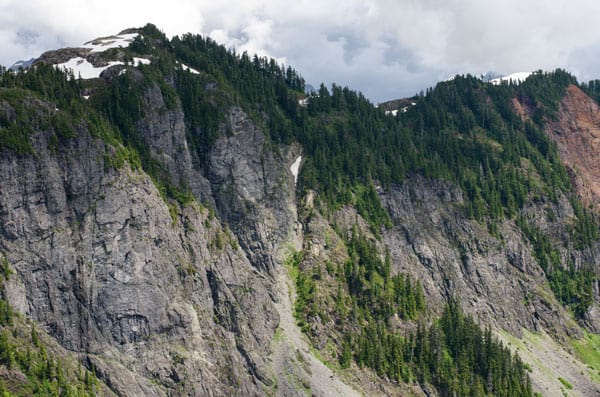 Hiking Artist Point at Mount Baker