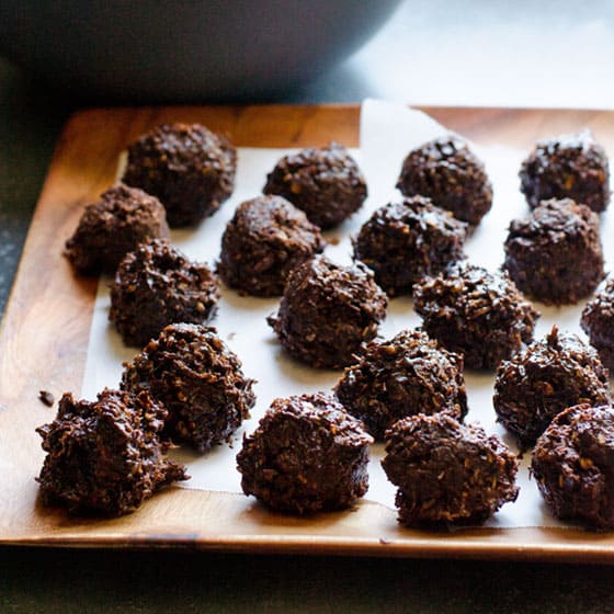 Healthy Chocolate Coconut Balls - iFOODreal