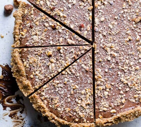 Healthy No Bake Nutella Pie