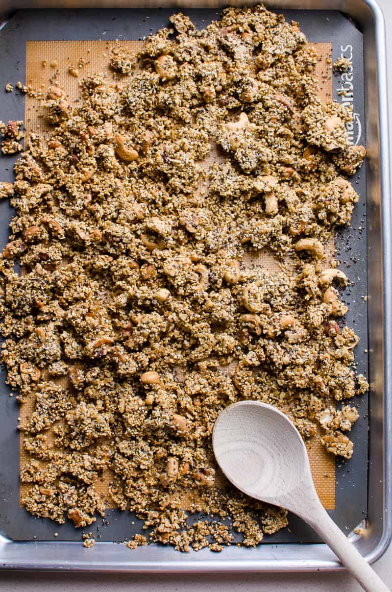 baked quinoa granola