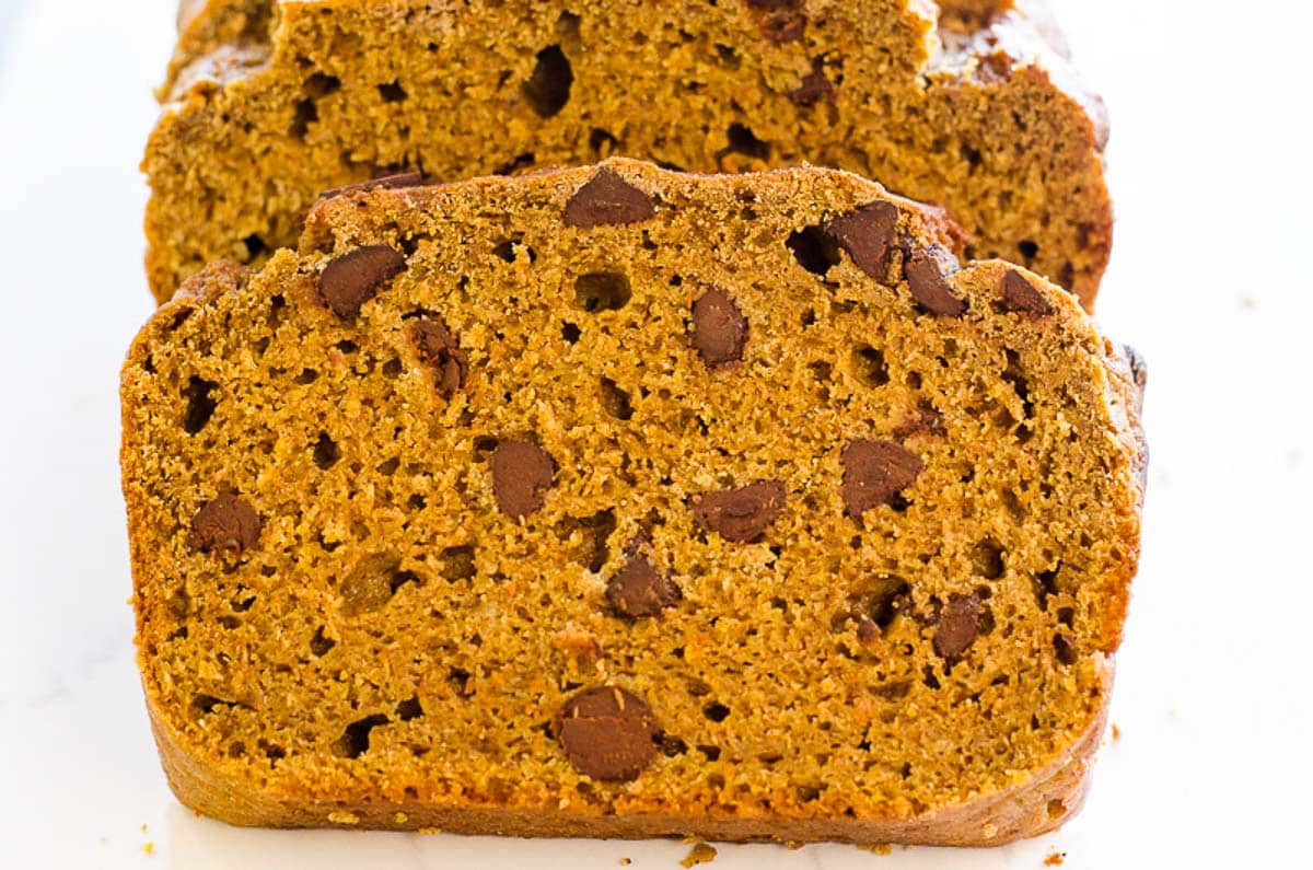 healthy chocolate chip pumpkin bread