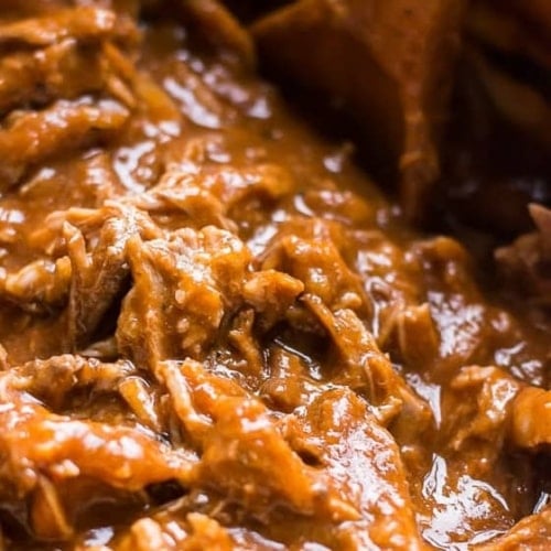 Healthy Pulled Pork {Slow Cooker Recipe}