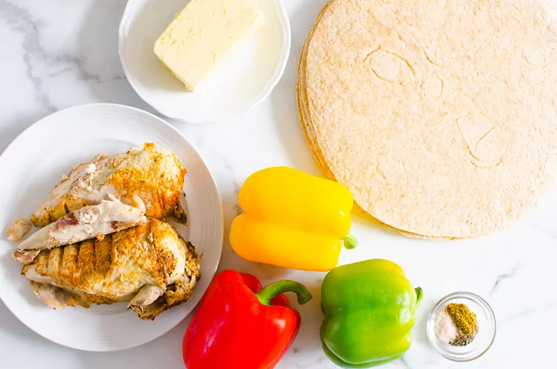 peito de frango, o pimentão, tortillas, queijo