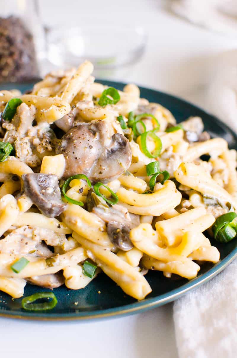 https://ifoodreal.com/wp-content/uploads/2019/09/instant-pot-ground-beef-stroganoff-2.jpg