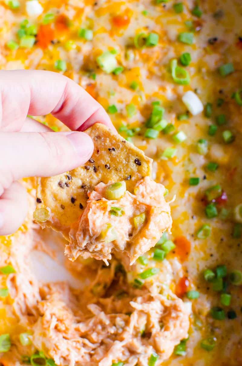 buffalo chicken dip with crackers