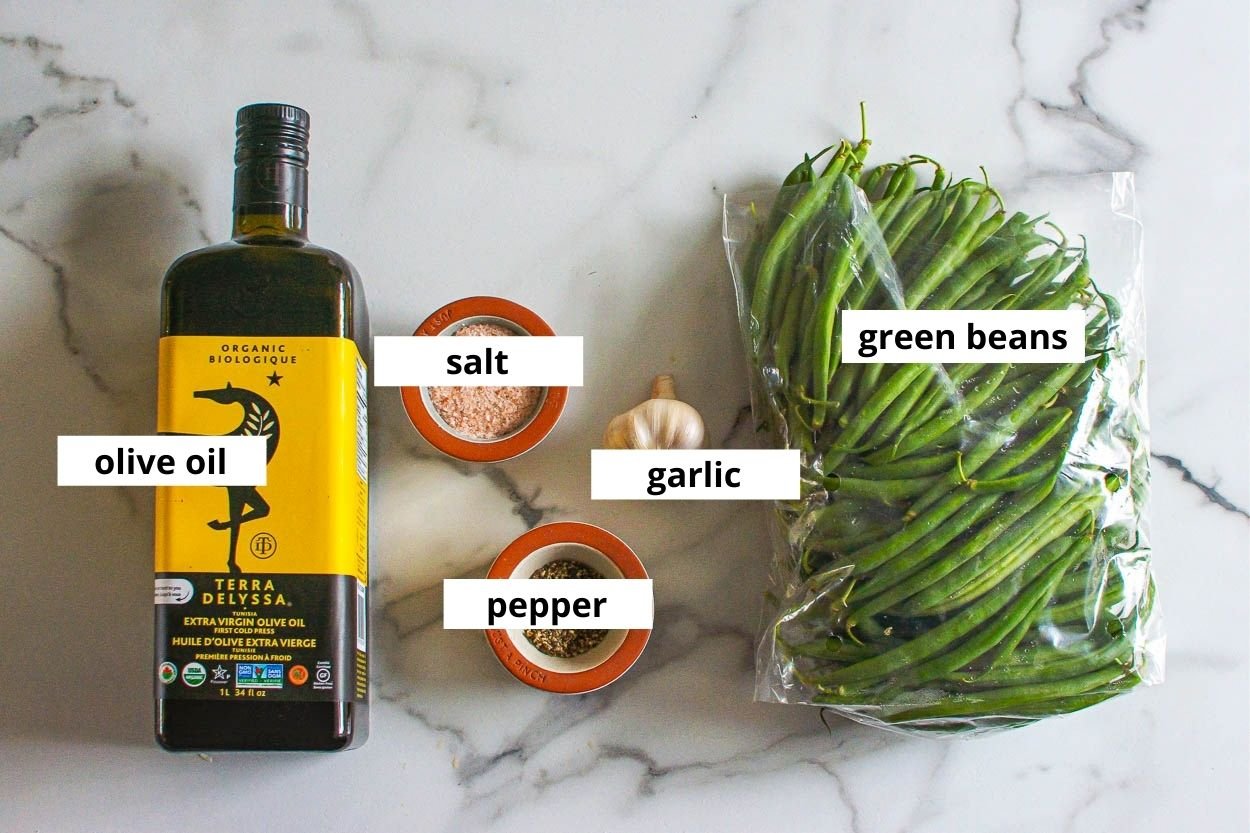 garlic, green beans, olive oil