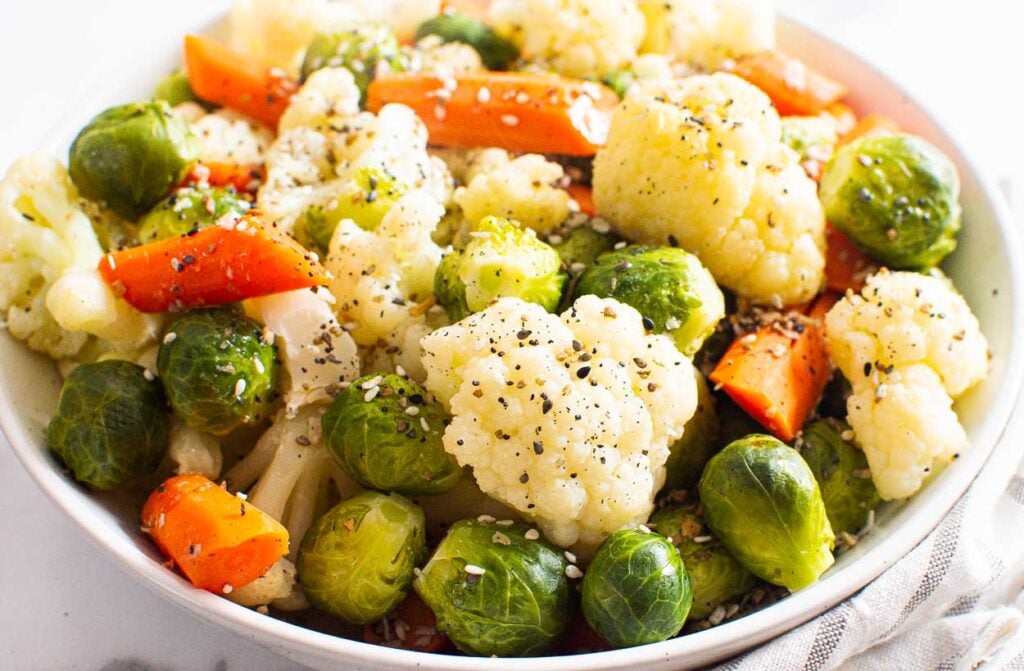 instant pot vegetables served in white bowl