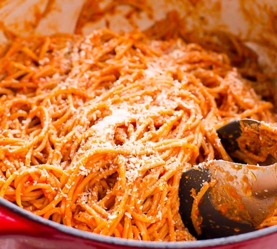 10 Minute Easy Spaghetti Recipe