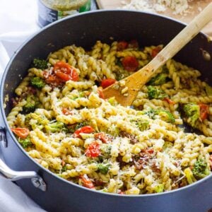 fg healthy pasta recipe Healthy Pasta with Pesto and Broccoli
