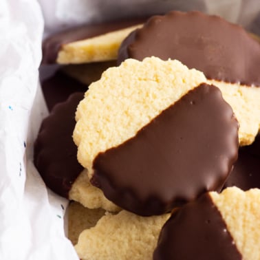 almond flour shortbread cookies dipped in chocolate