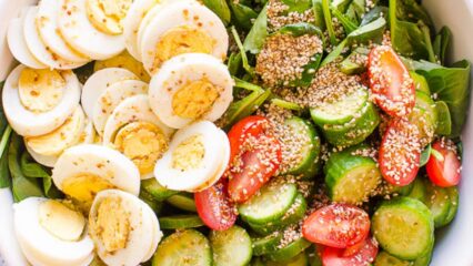 Easy Spinach Salad
