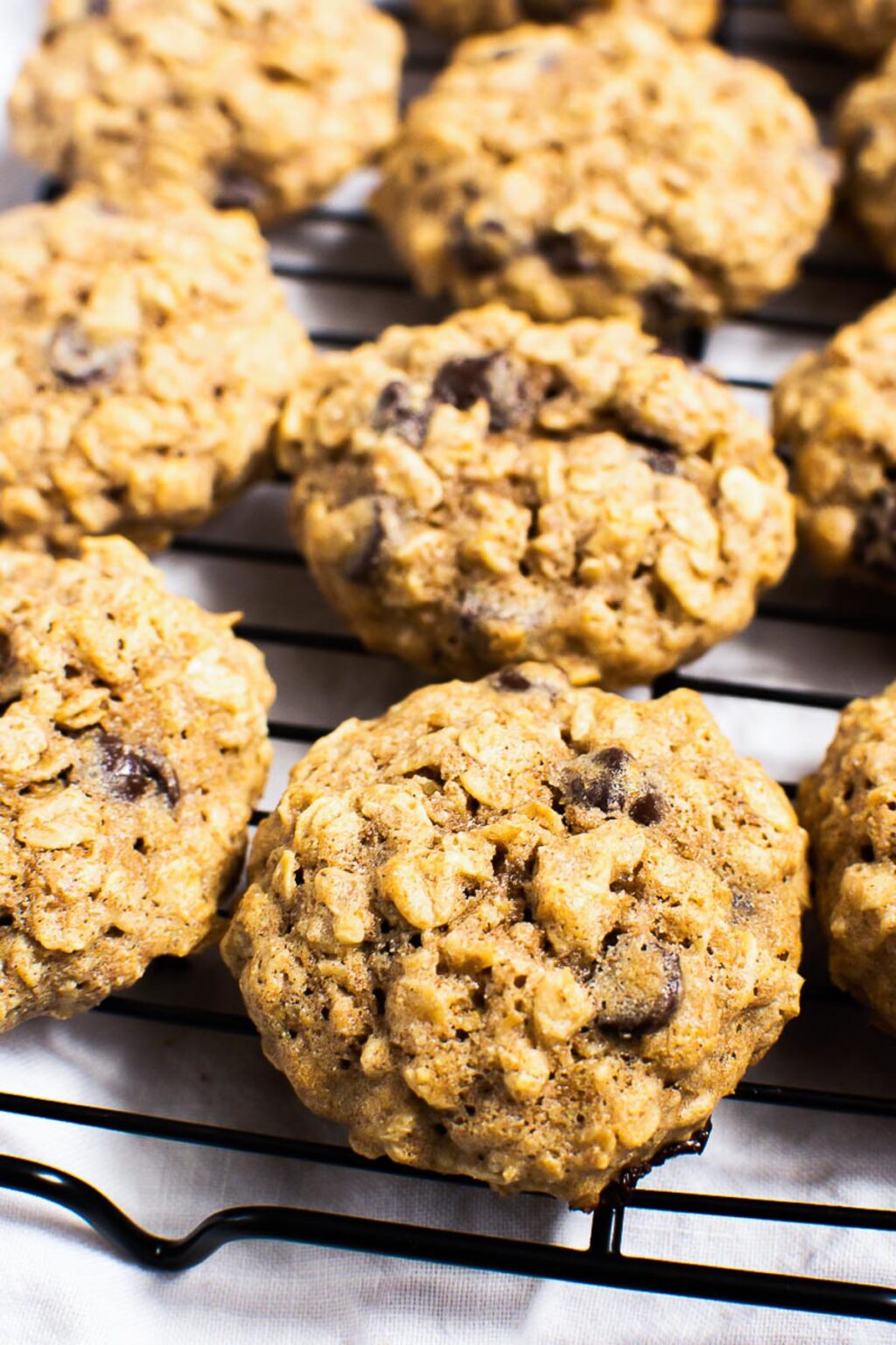 Healthy Oatmeal Cookies {with Chocolate Chips} - iFoodReal.com