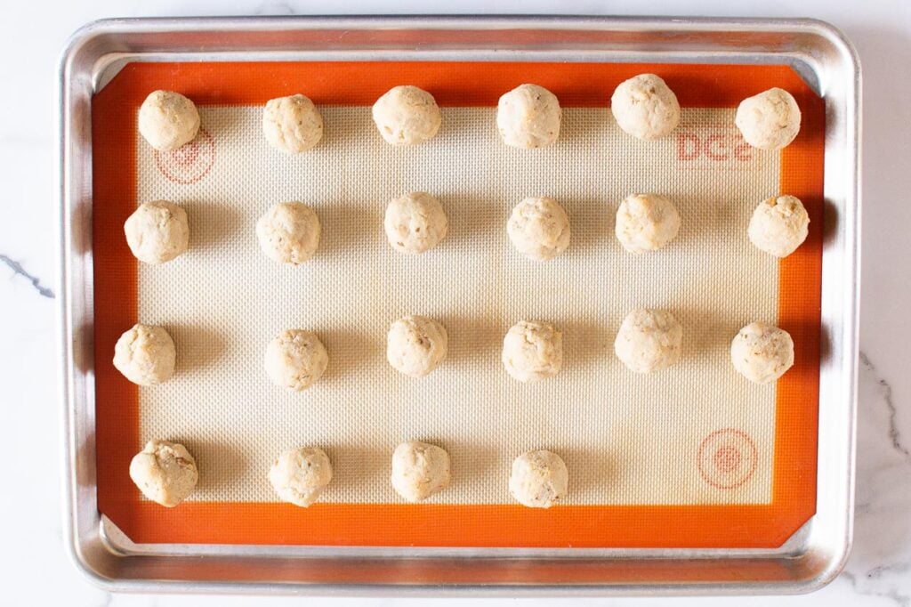 baked snowball cookies