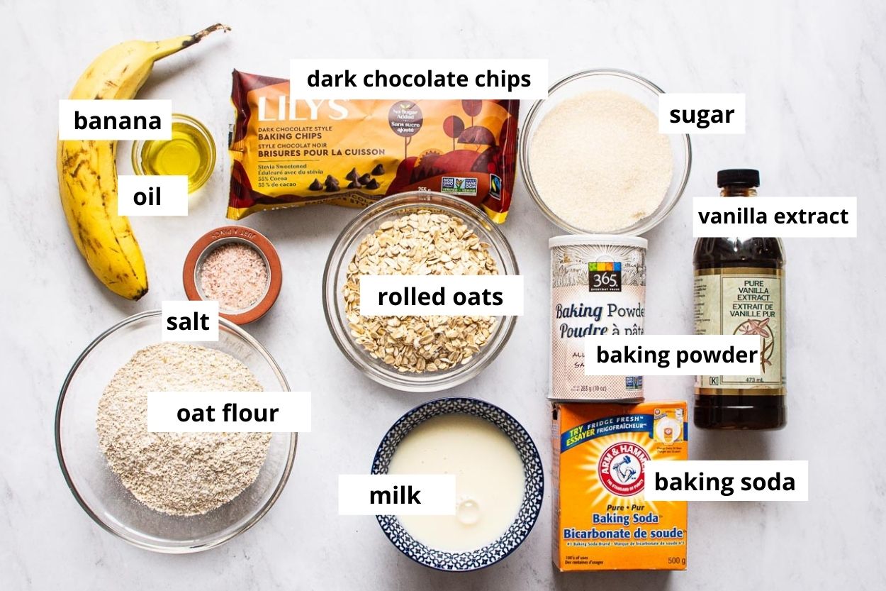 Oats, oat flour, chocolate chips, banana, sugar, milk, vanilla, baking powder, baking soda, oil, salt.