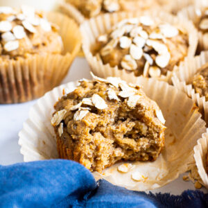 healthy oatmeal muffins