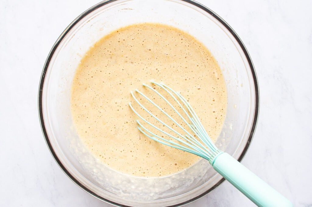 Healthy Banana Oatmeal Muffins - iFoodReal.com