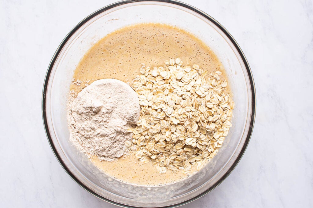 Healthy Banana Oatmeal Muffins - iFoodReal.com