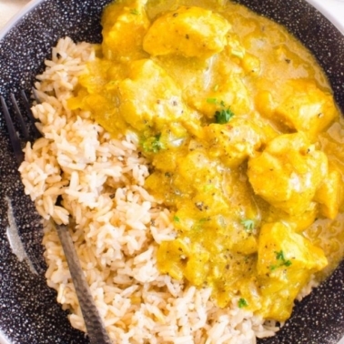 yellow chicken curry with coconut milk