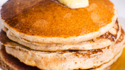 Fluffy Whole Wheat Buttermilk Pancakes
