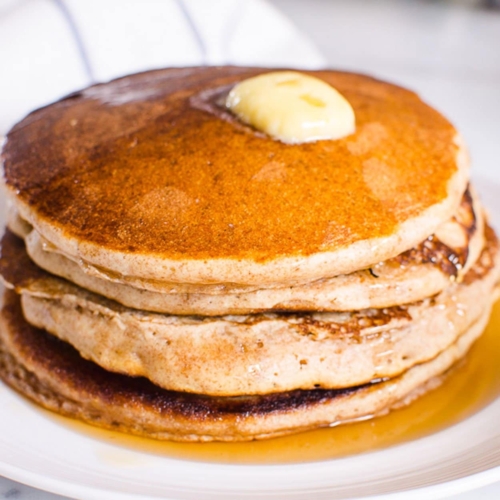 Fluffy Whole Wheat Buttermilk Pancakes - iFoodReal.com