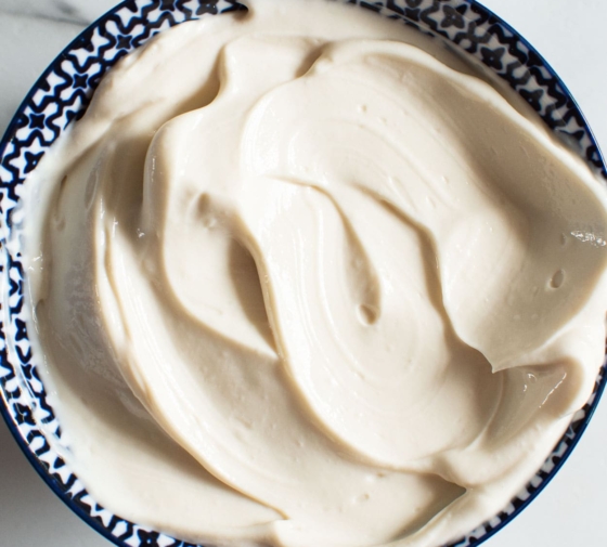 Thick Greek Yogurt Frosting for Cakes and Cupcakes