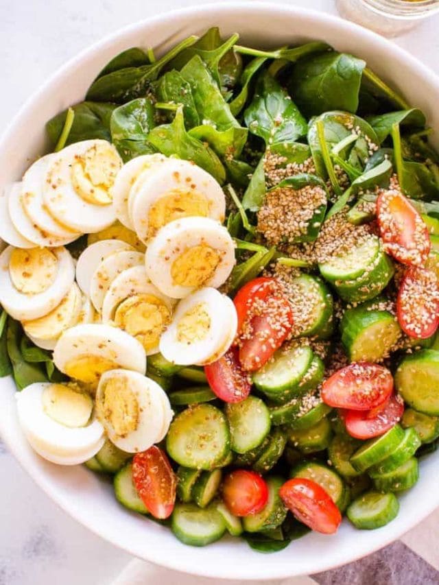Easy Spinach Salad and Dressing
