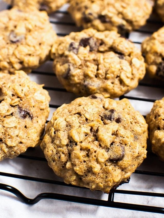 Healthy Oatmeal Cookies Story - iFOODreal.com