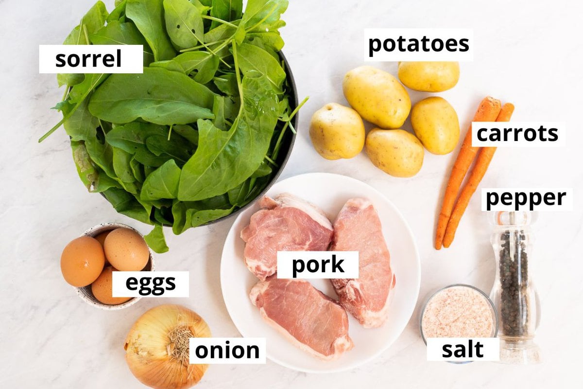 Sorrel, eggs, onion, potatoes, carrots, pork, salt, pepper.