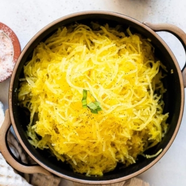 How to Bake Spaghetti Squash