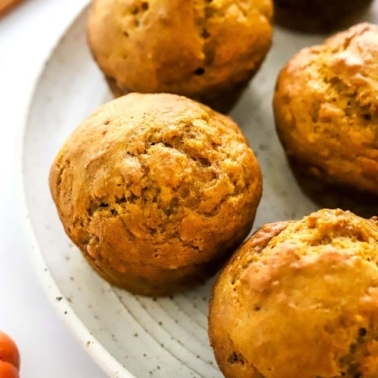 How to Make Pumpkin Banana Muffins