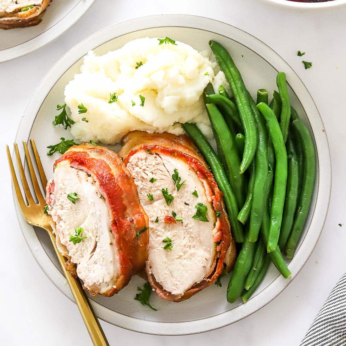 How Much Turkey Breast per Person? - iFoodReal.com