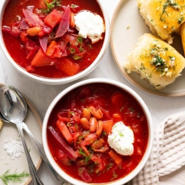 Ukrainian Vegetarian Borscht