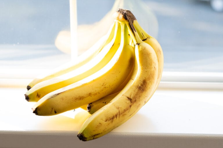 How To Ripen Bananas Faster - IFoodReal.com