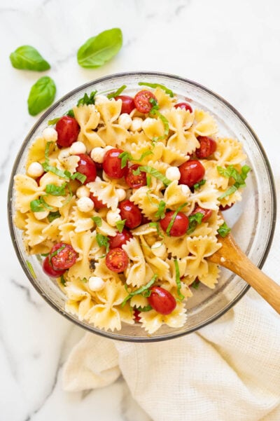 Best Caprese Pasta Salad (20 Minutes,One Bowl) - iFoodReal.com