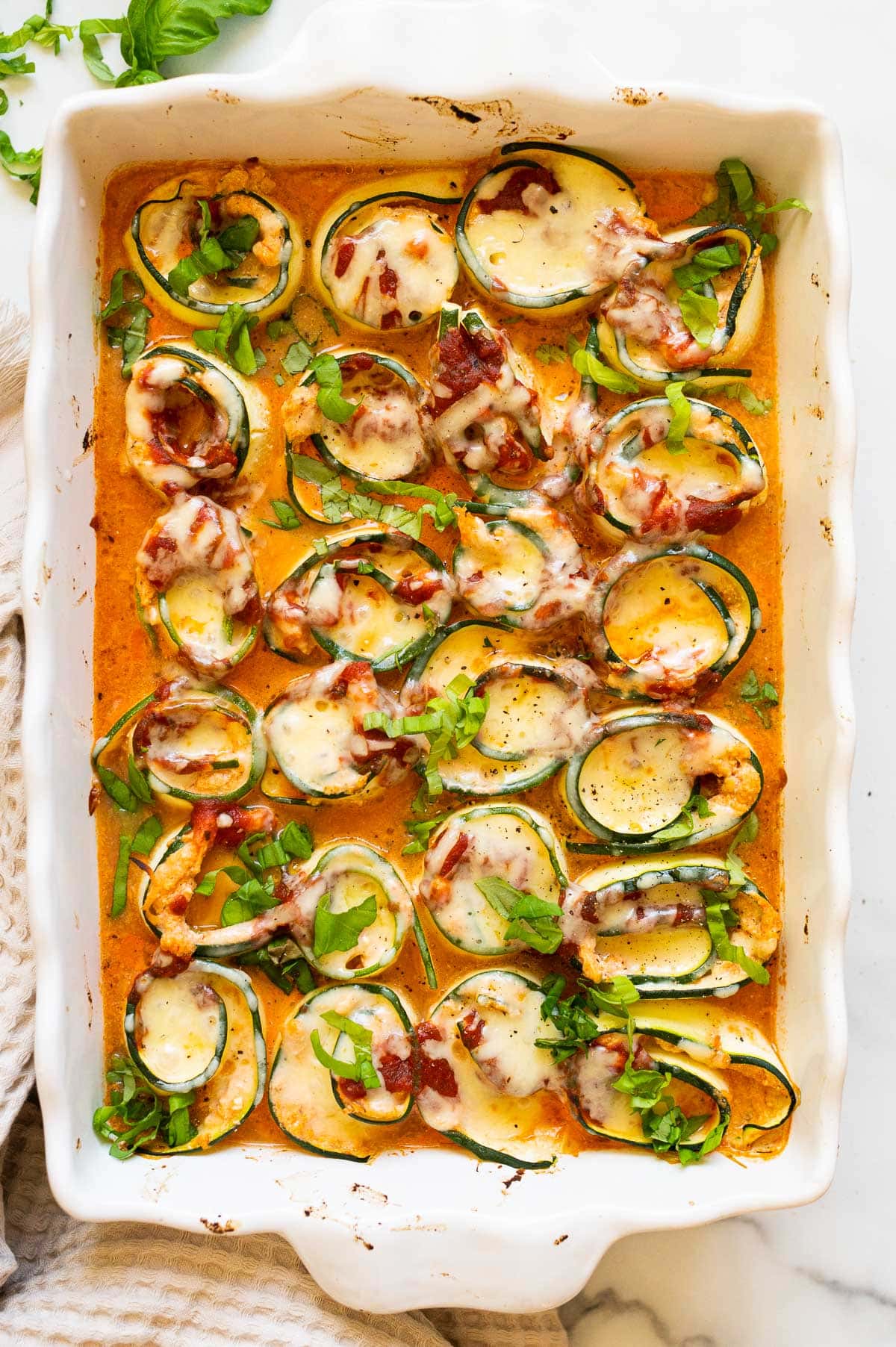 https://ifoodreal.com/wp-content/uploads/2023/08/zucchini-lasagna-rolls.jpg