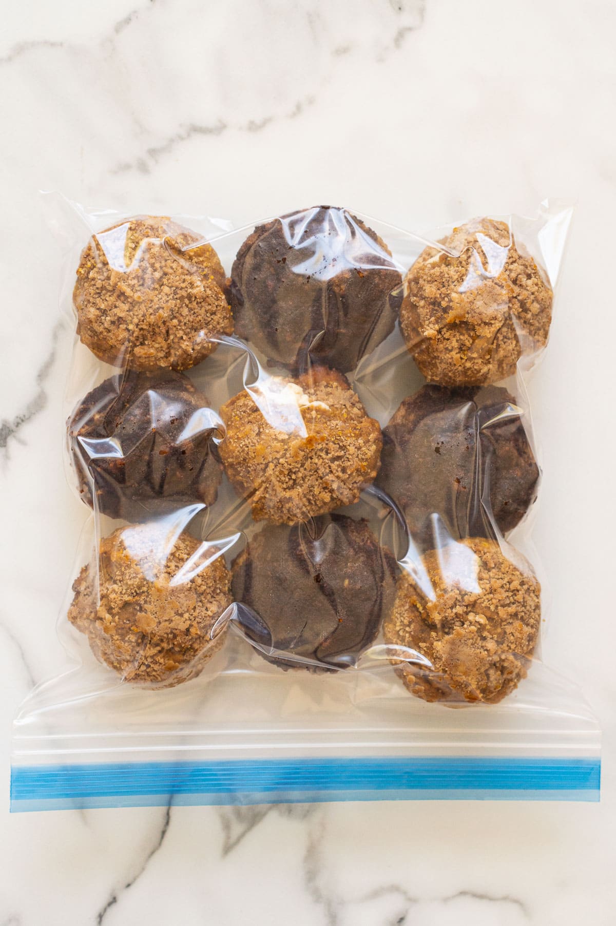 NIne muffins in a Ziploc bag.