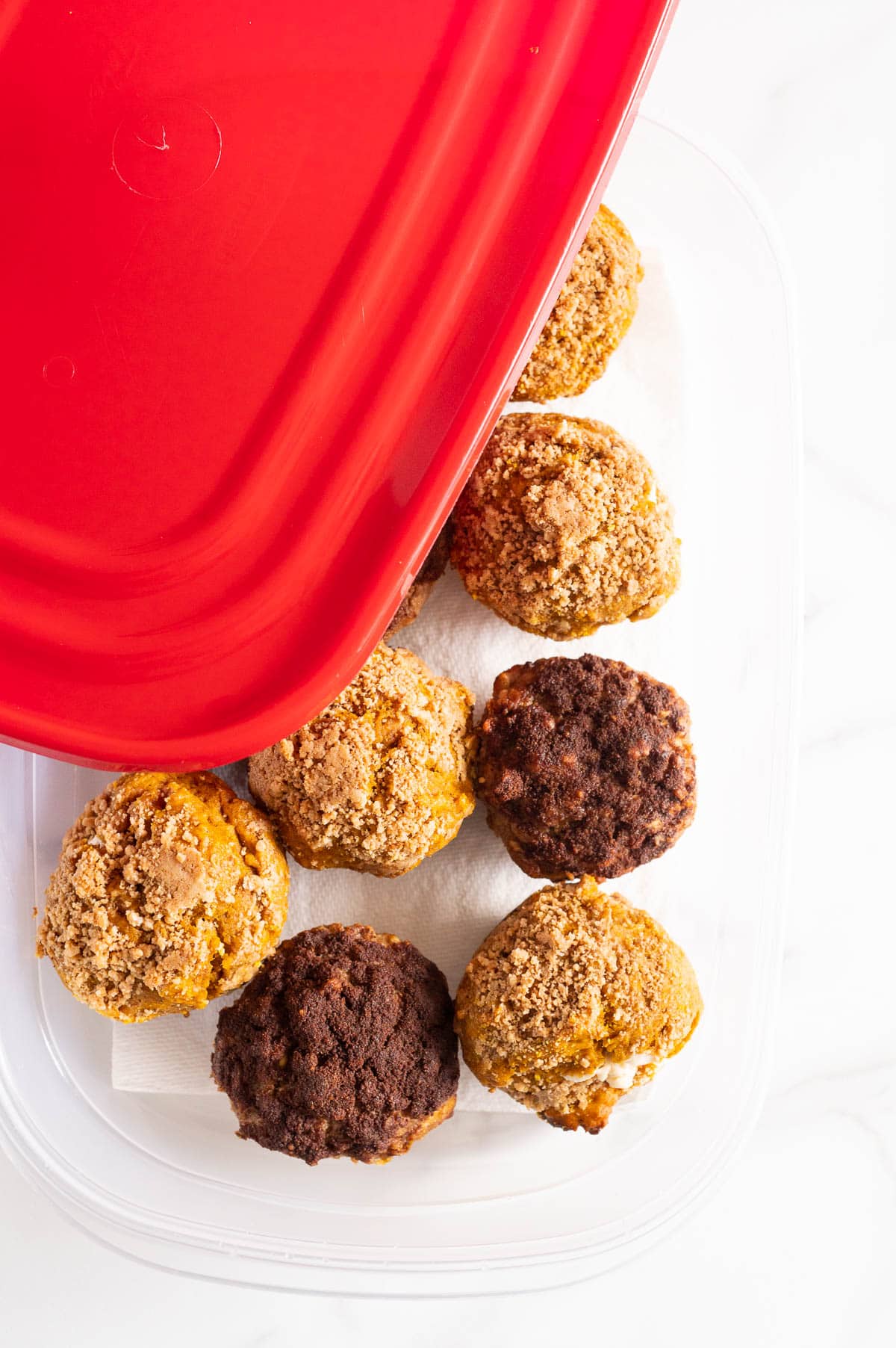 Banana Muffins & Rubbermaid Food Storage Containers