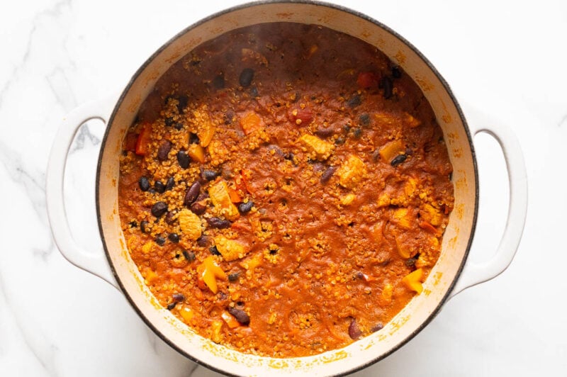 Chicken Quinoa Chili - iFoodReal.com