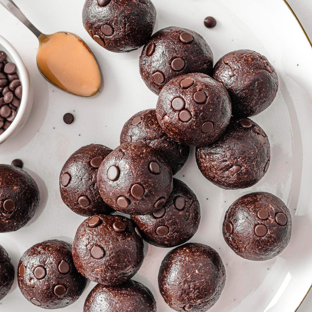 Chocolate Protein Balls